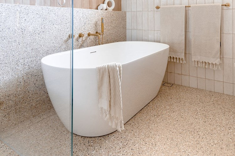 ADP Glacier Freestanding Bath - 1700mm Gloss White