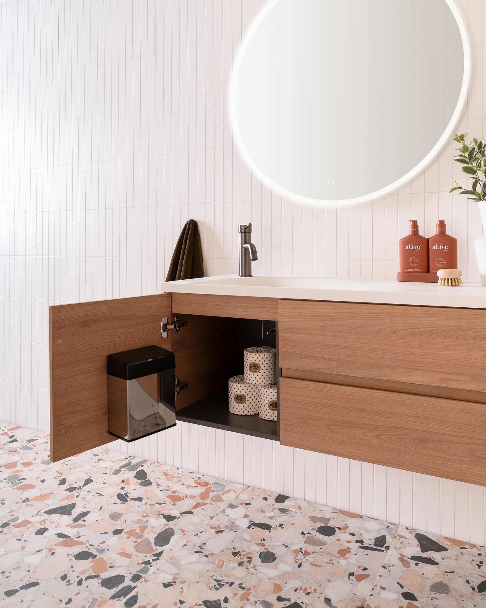 Drift - Drift 1200_Tassie Oak_Bin_web.jpg