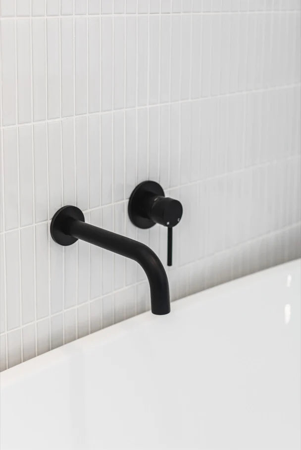 Meir Round Curved Spout 200mm Matte Black