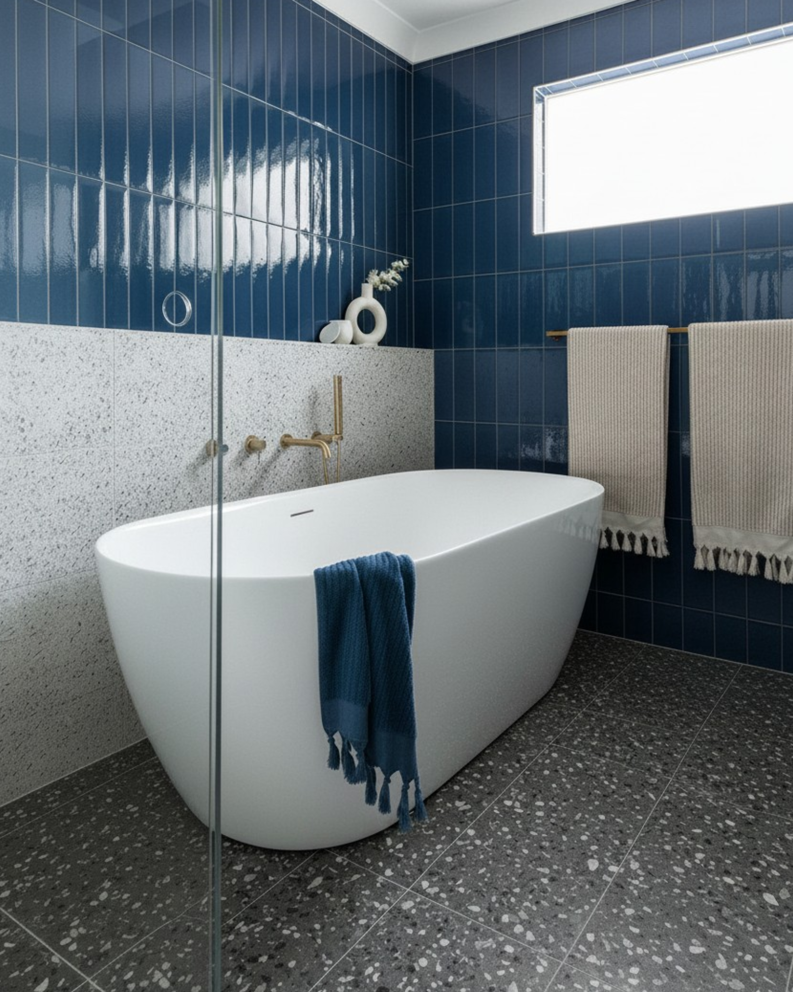 Ovia Madison Egg Freestanding Bath - 1700mm Gloss White