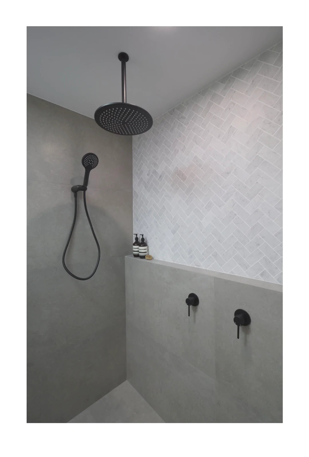 Meir Round Shower Rose 300mm Matte Black