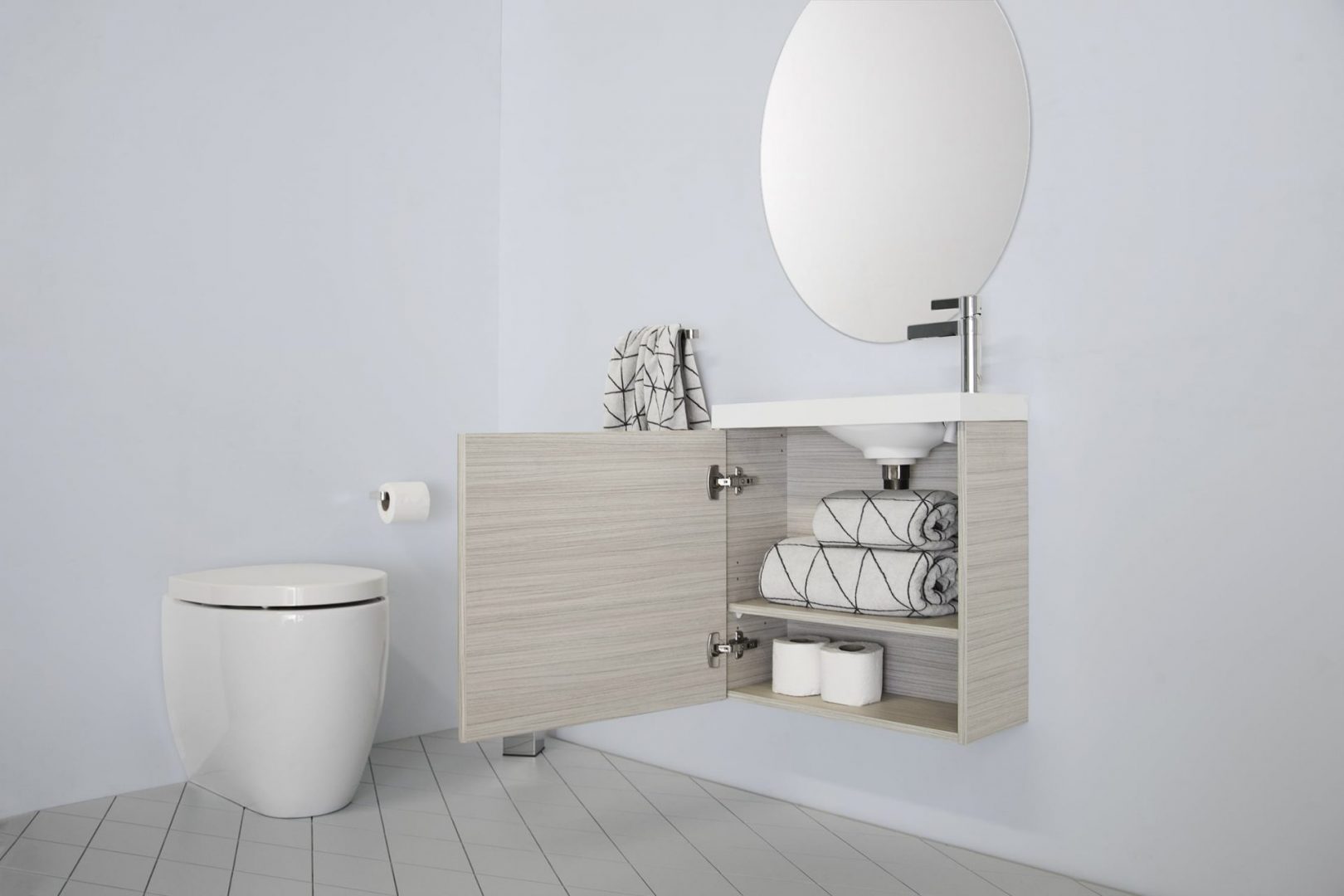 ADP PETITE Small Space Vanity