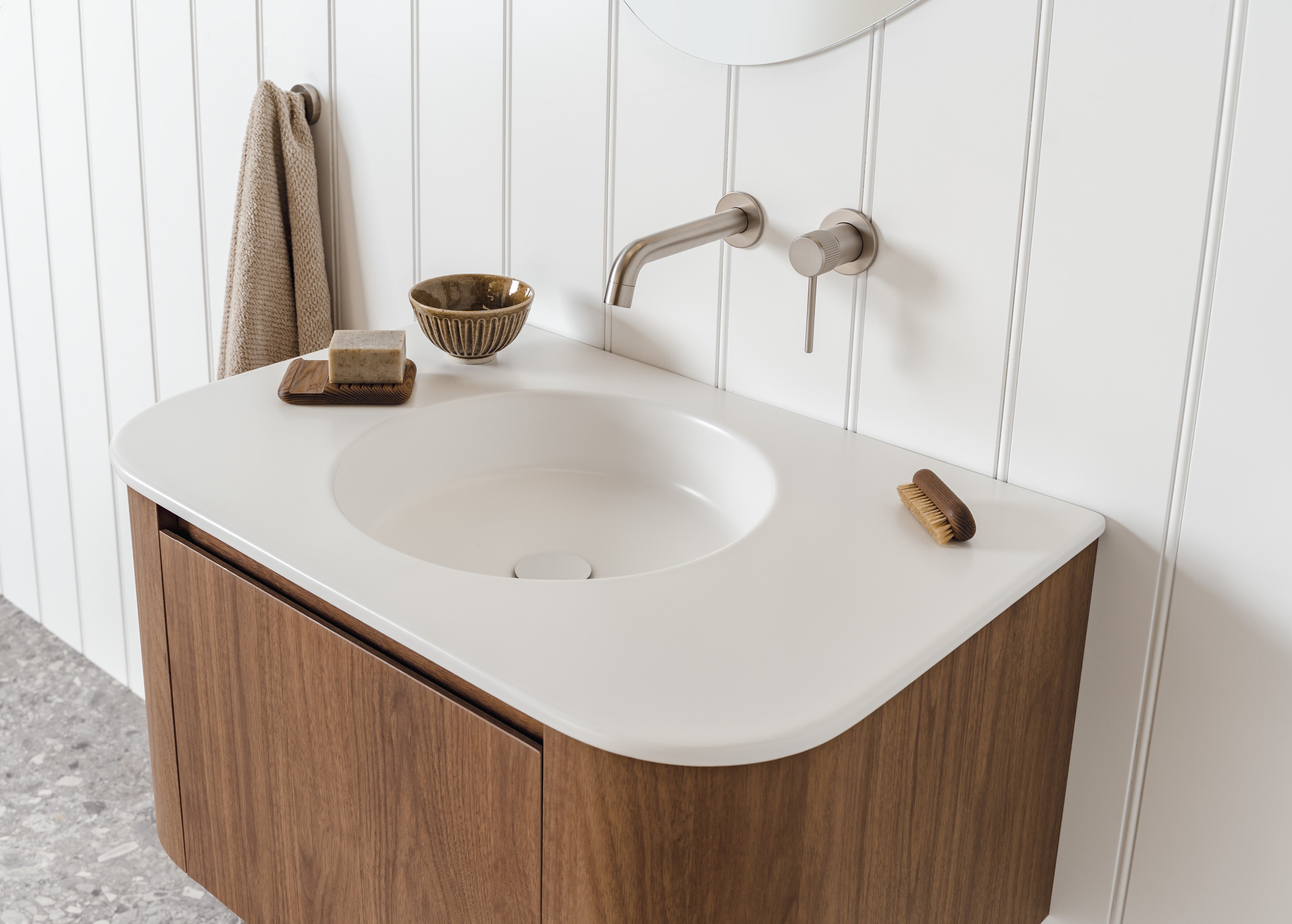 Surry 750mm - Matte Ceramic Top Detail
