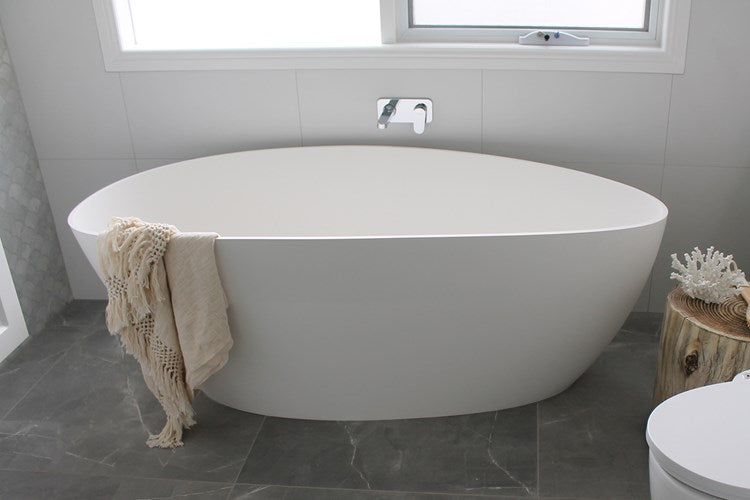 ADP Tranquil Gloss & Matte Finish 1700 x 770w x 620h Freestanding Bath