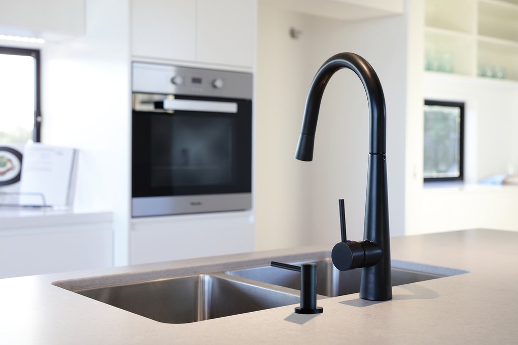 Meir Round Soap Dispenser - Matte Black