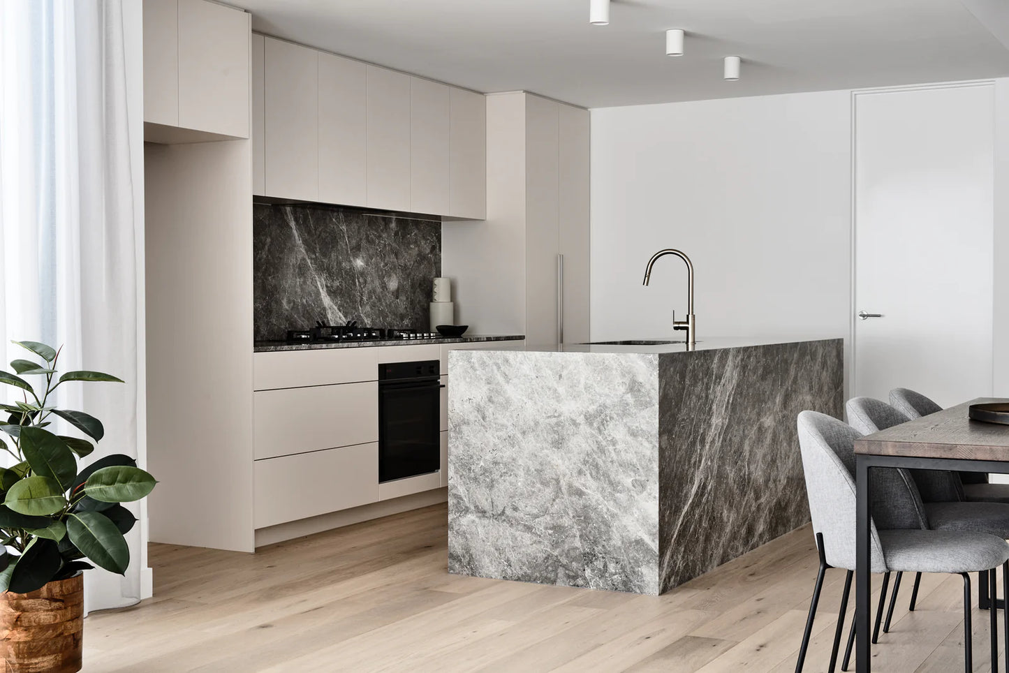 Meir Round Paddle Wall Mixer Brushed Nickel