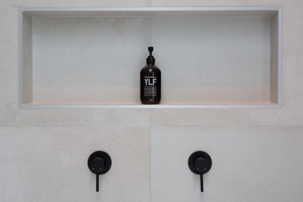 Meir Round Wall Mixer - Matte Black