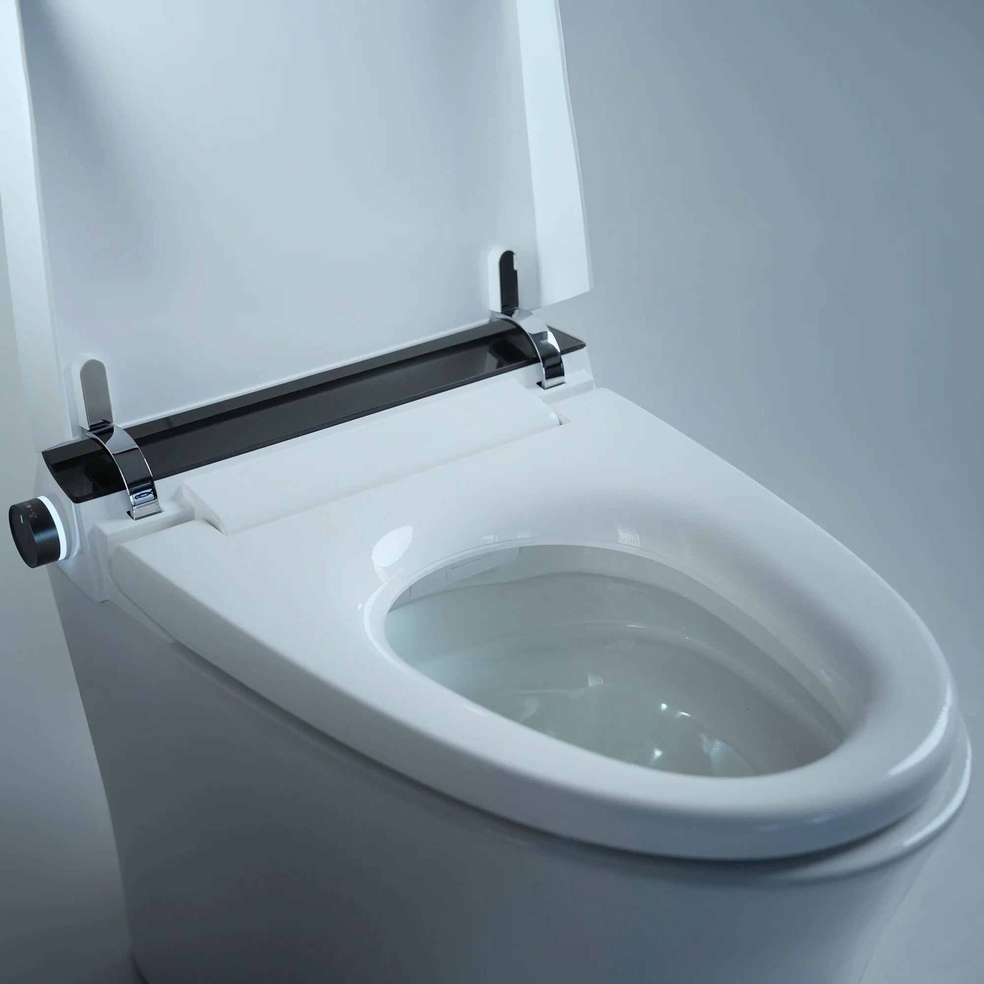 Alia Smart Toilet Gloss White