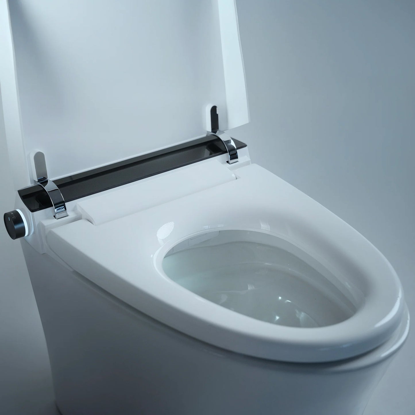 Alia Smart Toilet Gloss White