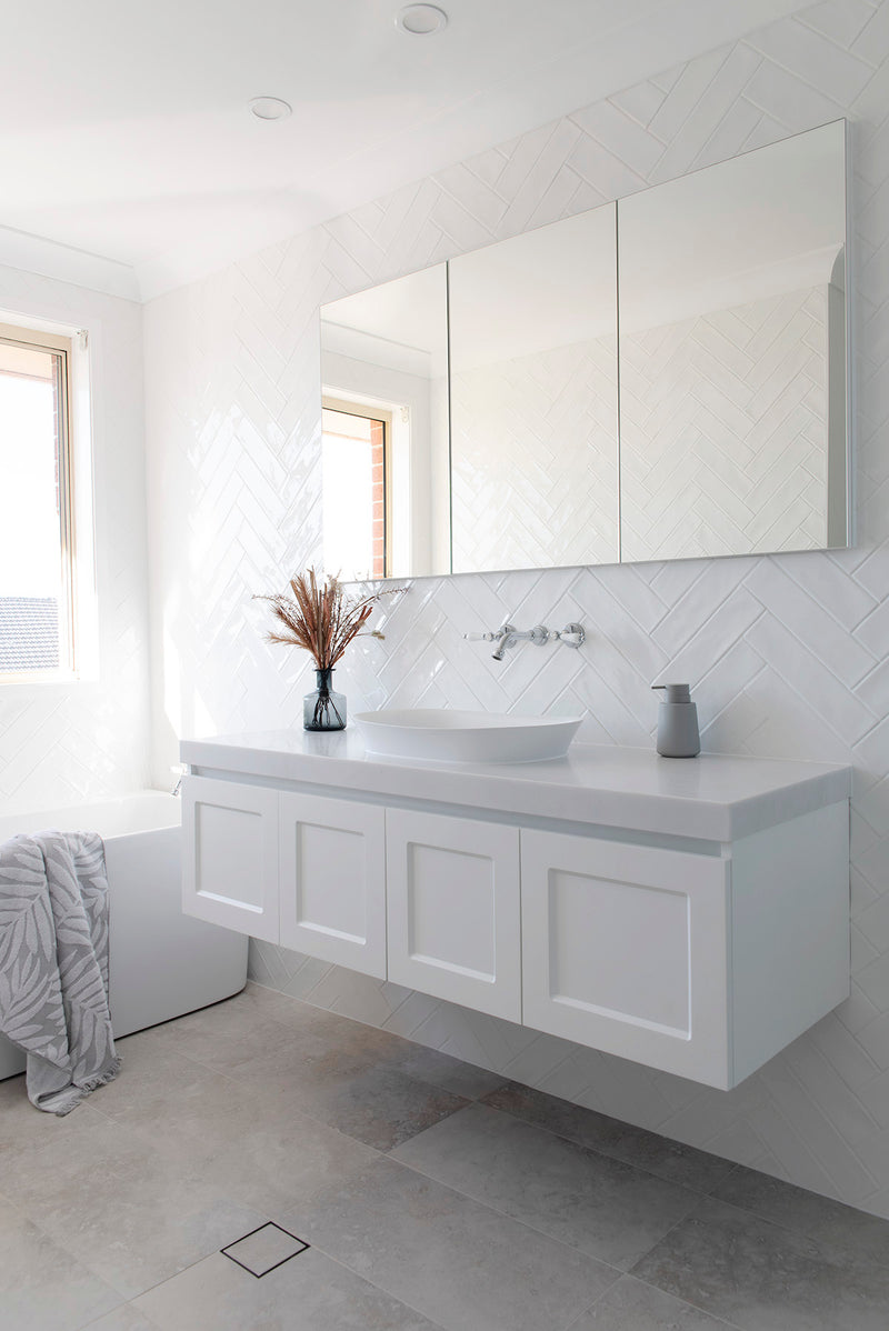 London Vanity - Lifestyle 1
