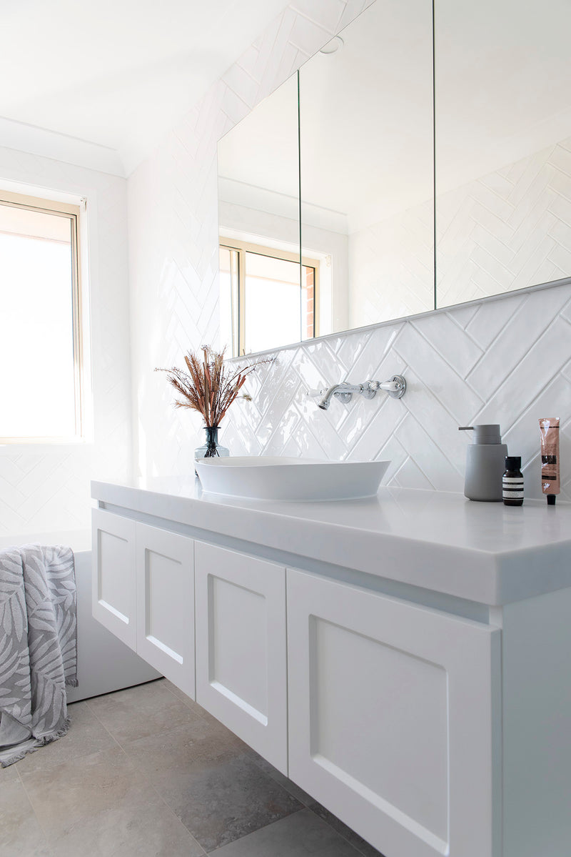London Vanity - Lifestyle 2