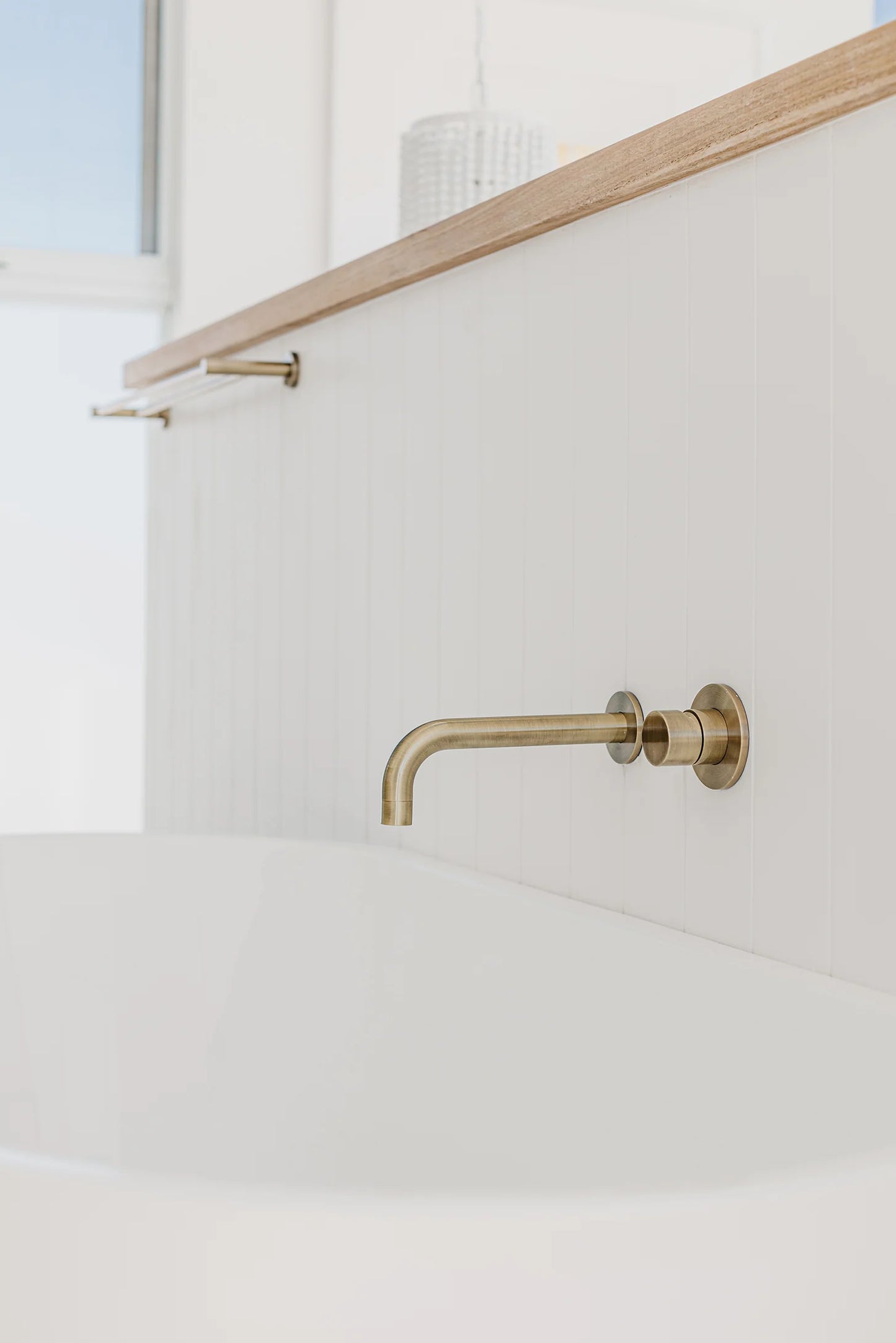 Meir Round Pinless Wall Mixer Tiger Bronze