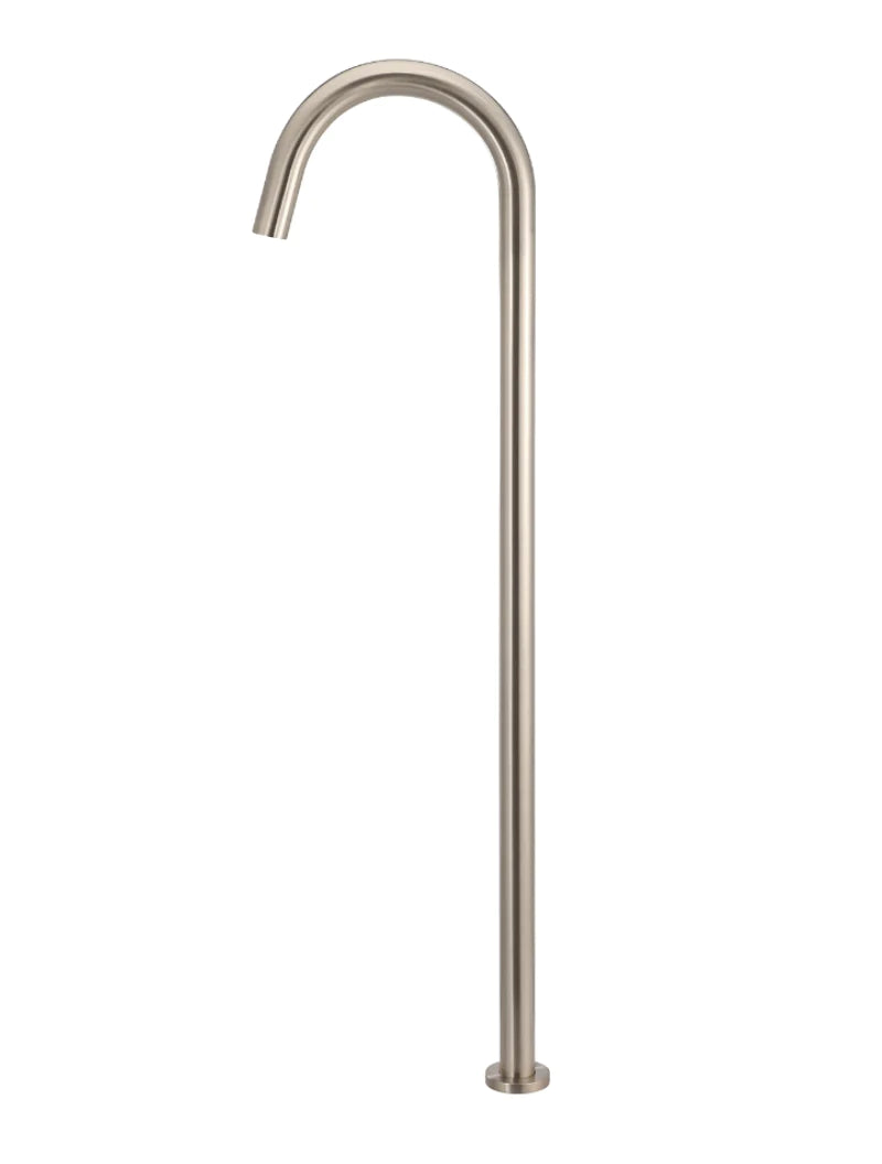 Meir Round Freestanding Bath Spout Champagne
