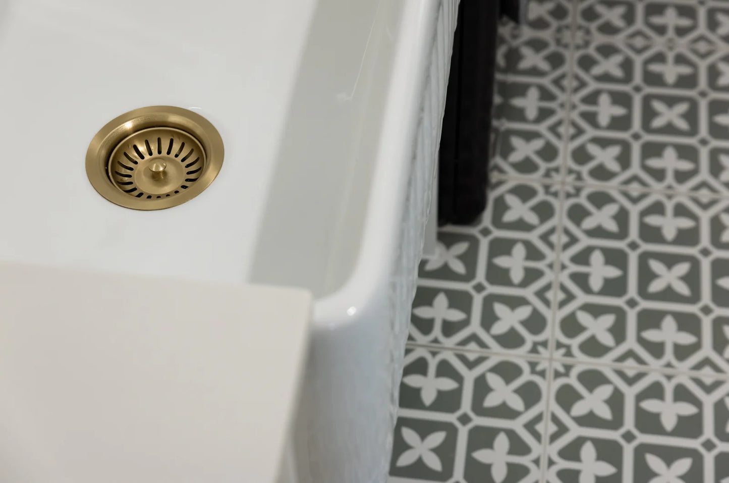 Meir Sink Strainer and Waste Plug Basket with Stopper - Gold