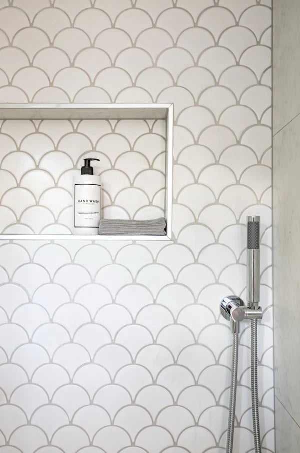 Meir Round Hand Shower on Swivel Bracket - Polished Chrome