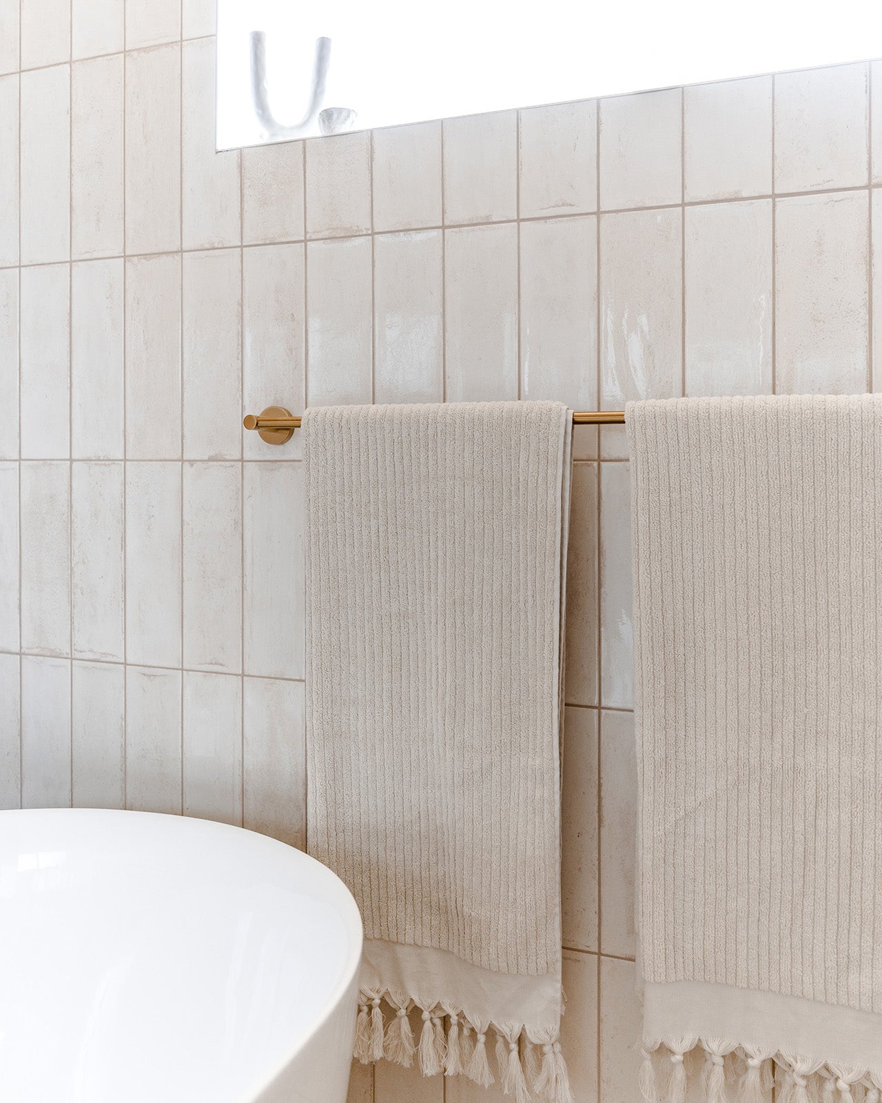 ADP Soul Single Towel Rail 600 Brushed Brass