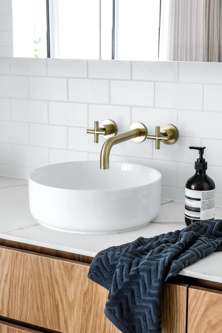 Meir Round Curved Spout 200mm Tiger Bronze