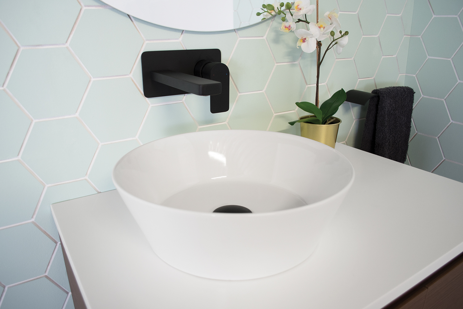 ADP Space White Countertop Basin