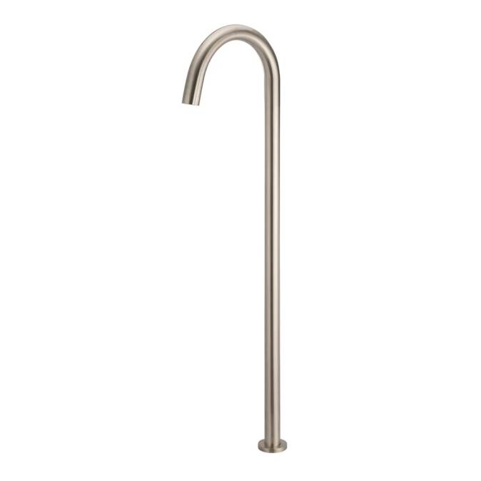 MB06-CH_Meir_Champagne_Round_Freestanding_Bath_Filler-1_800x